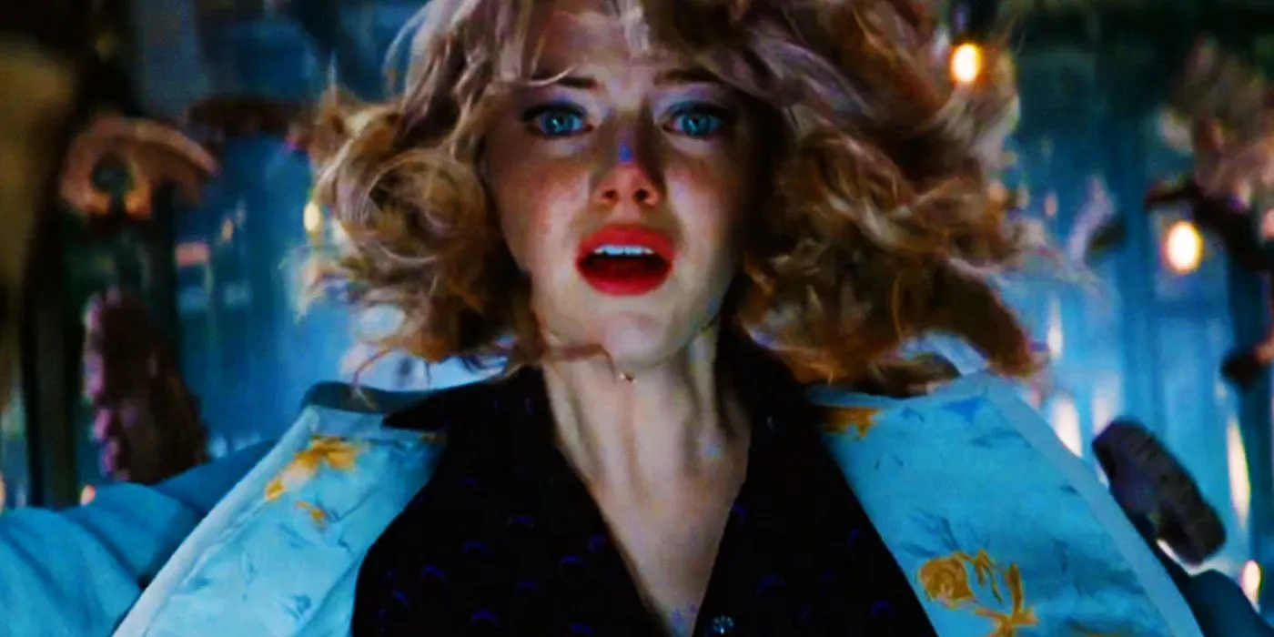 Gwen Stacy falling to her death in The Amazing Spider-Man 2