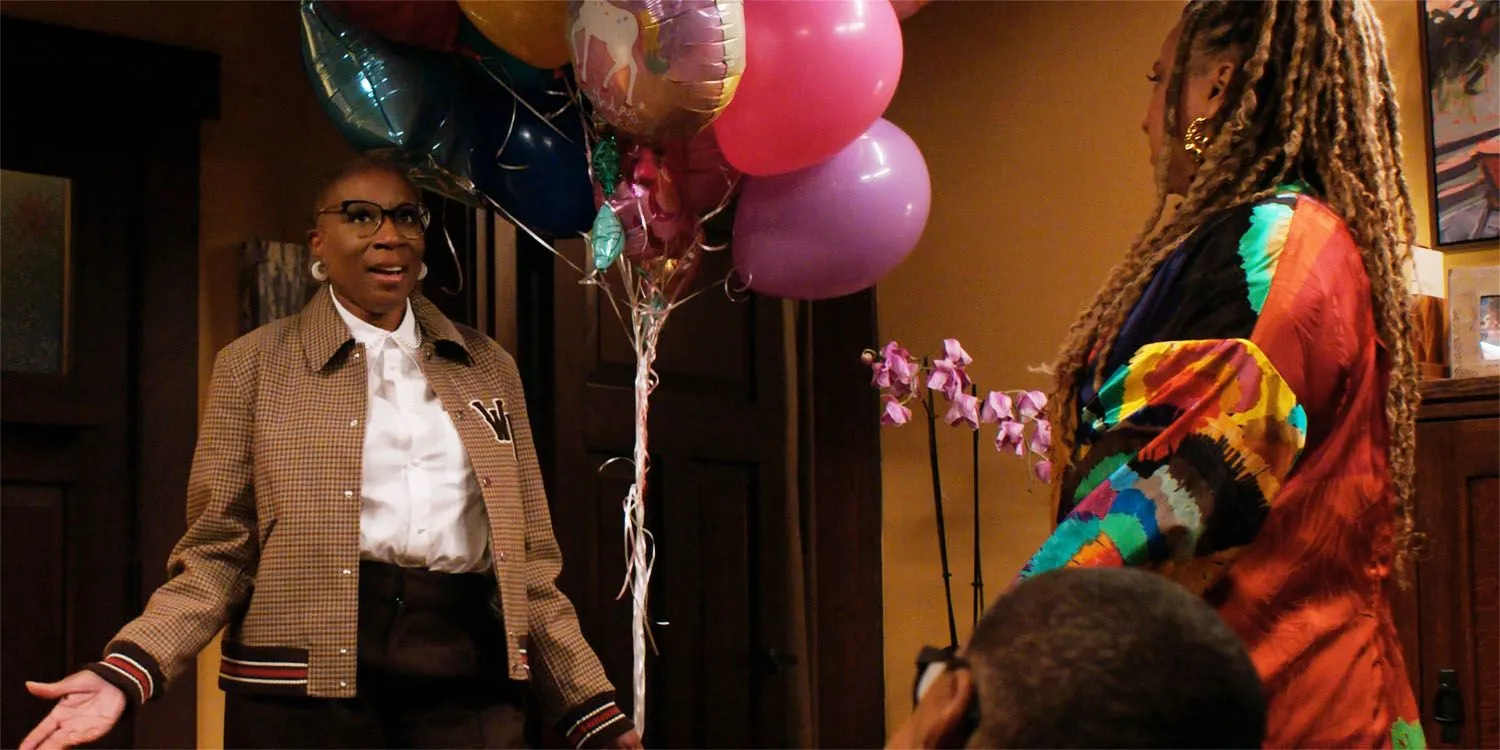 Hen holding balloons in 9-1-1 Hen holding balloons in 9-1-1