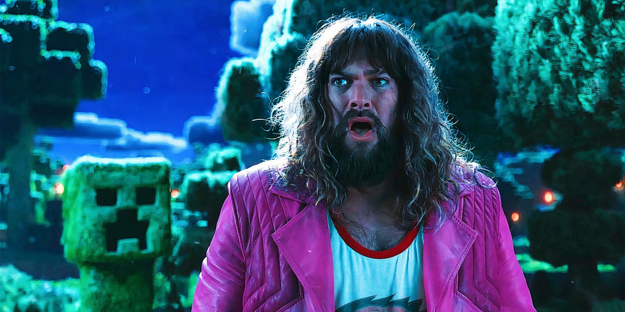 Jason Momoa looking worried as a Creeper comes up behind him in A Minecraft Movie