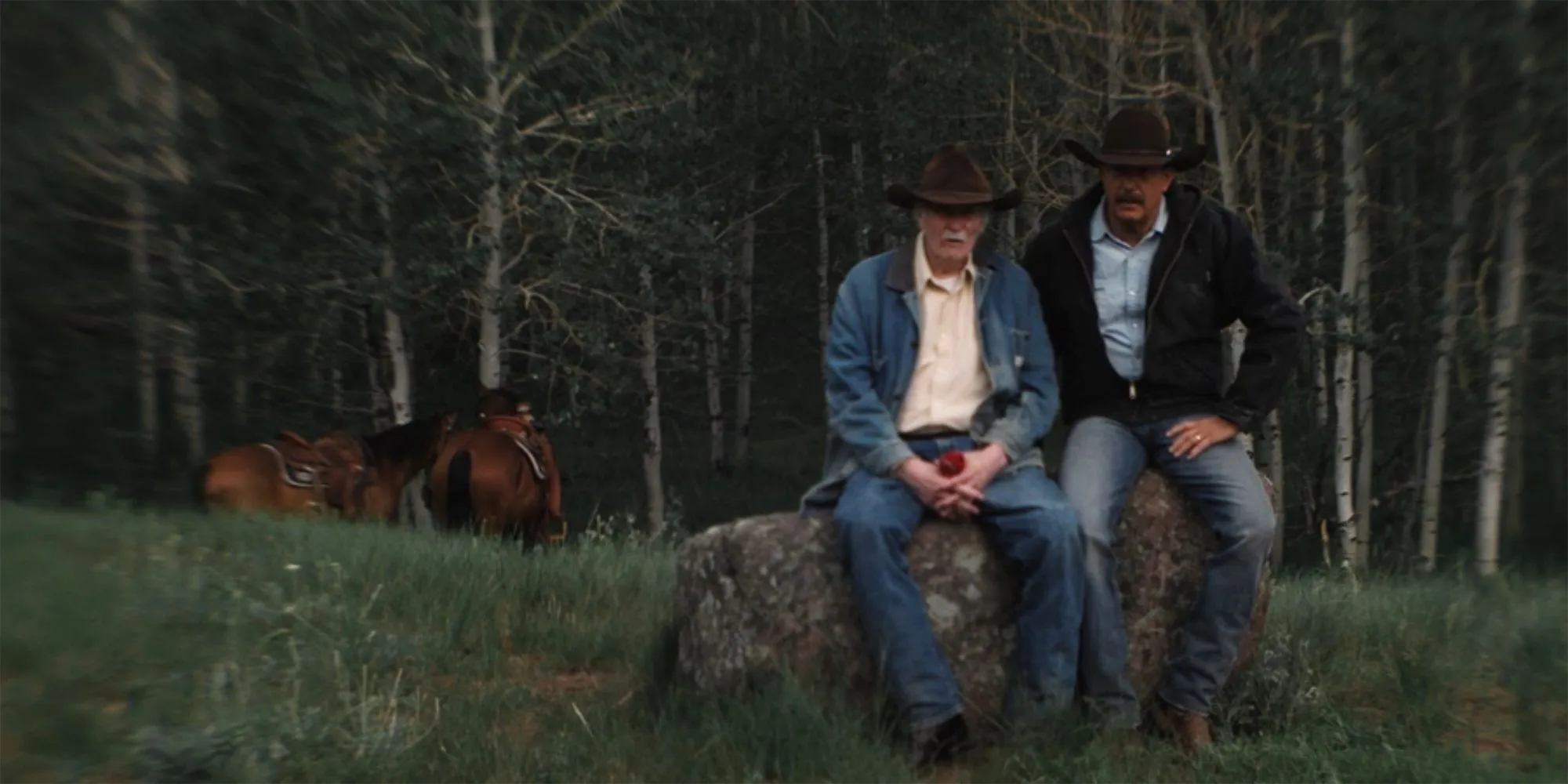 John Dutton II with his son in Yellowstone John Dutton II with his son in Yellowstone