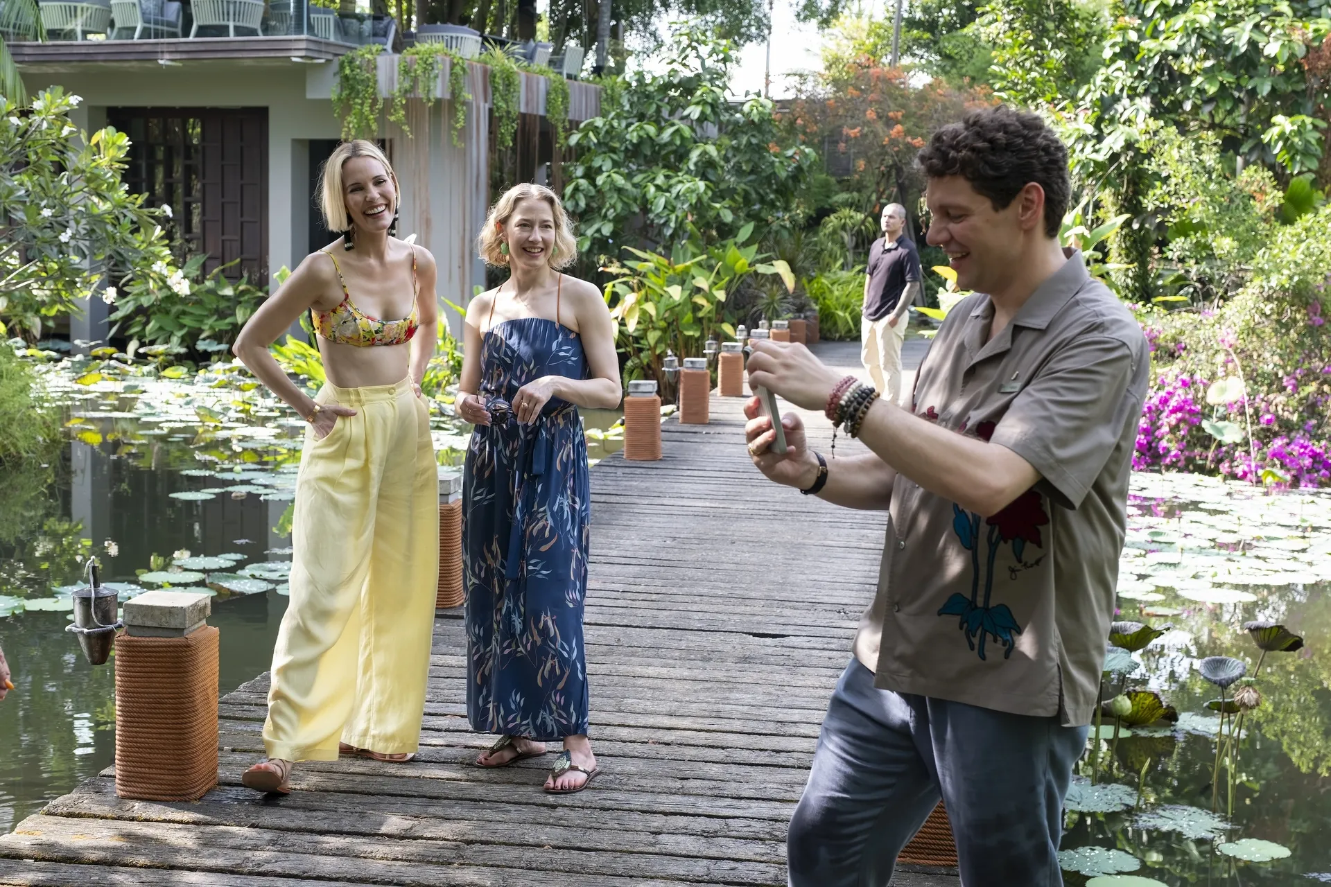 Carrie Coon and Leslie Bibb Carrie Coon and Leslie Bibb