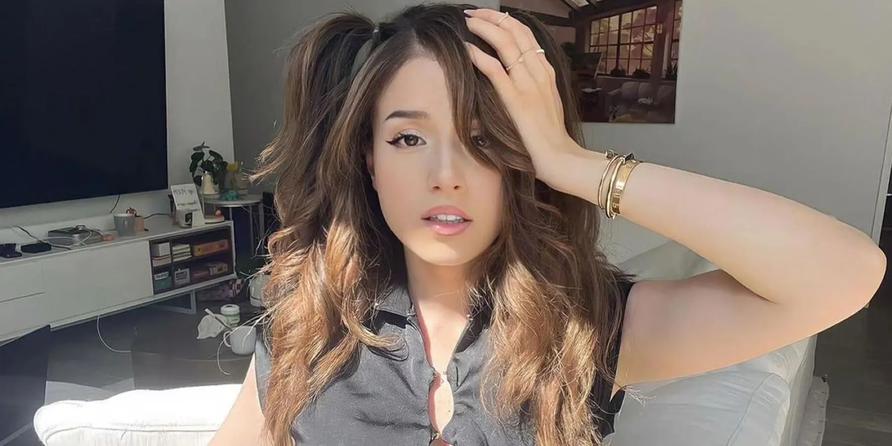 Pokimane announcing new venture Pokimane announcing new venture
