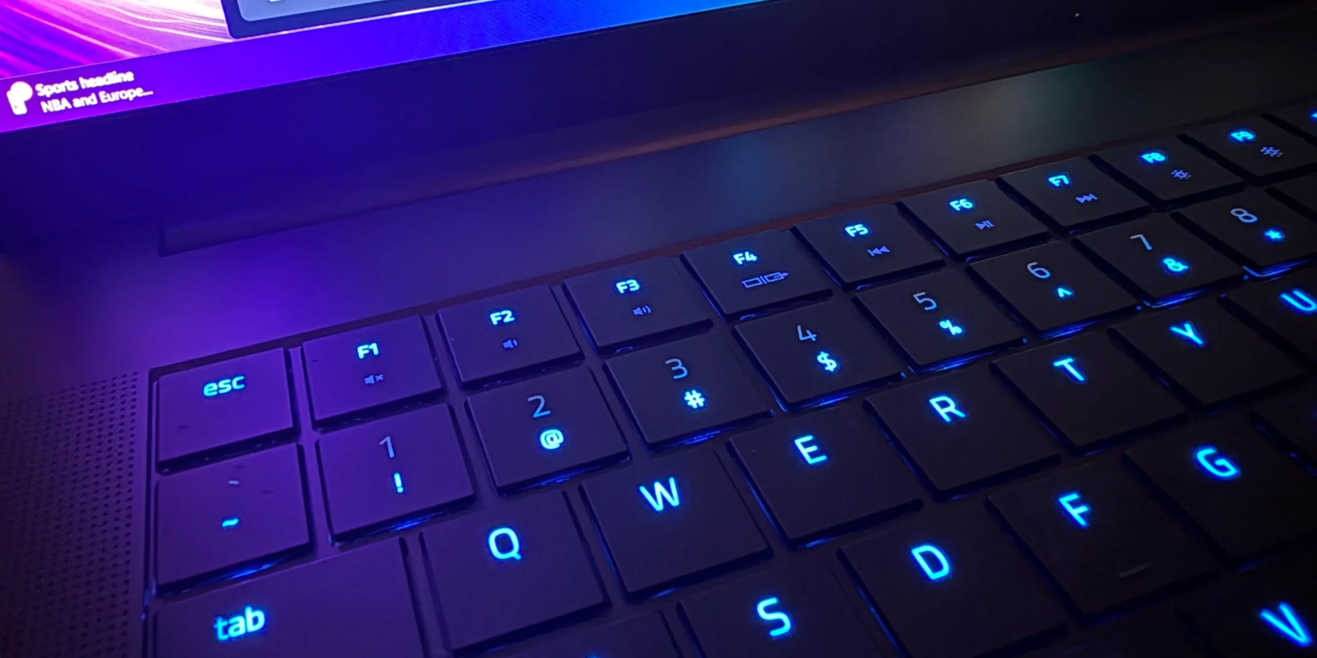 Razer Blade 16 Dual Lit Keys