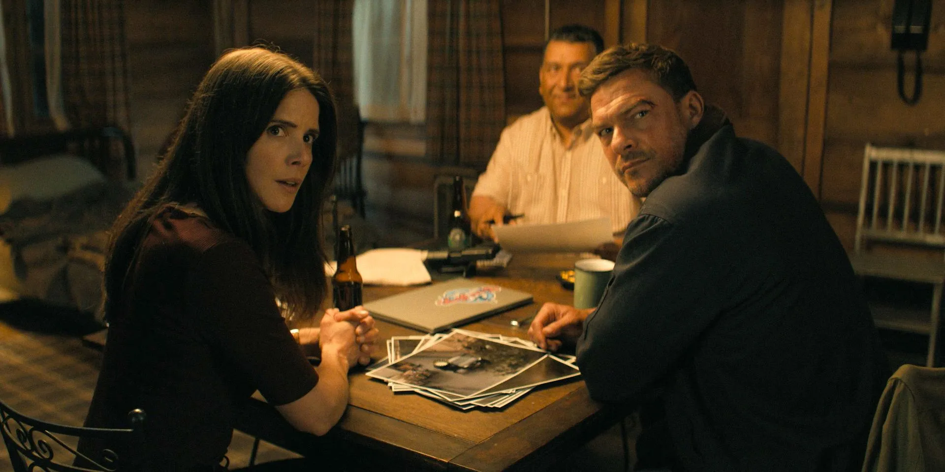 Duffy (Sonya Cassidy), Villanueva (Roberto Montesinos) and Reacher (Alan Ritchson) looking puzzled in Reacher Season 3 Ep 4 Duffy (Sonya Cassidy), Villanueva (Roberto Montesinos) and Reacher (Alan Ritchson) looking puzzled in Reacher Season 3 Ep 4