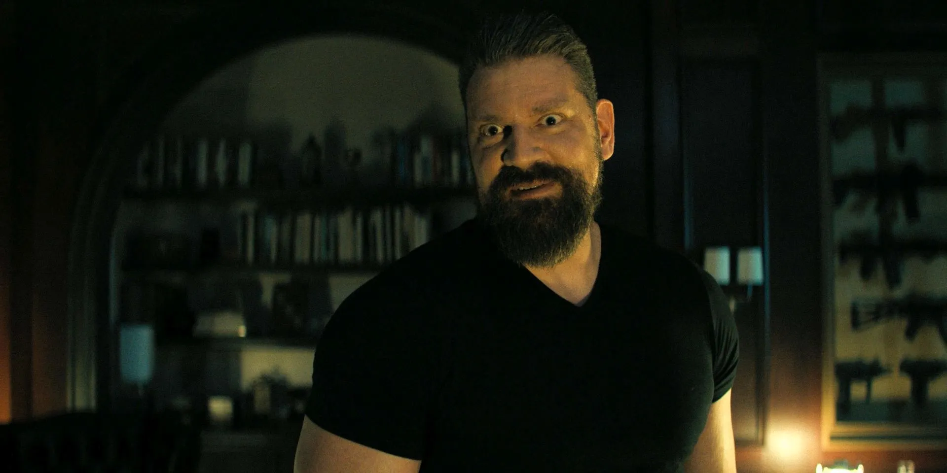 Olivier Richters looking wild-eyed as Paulie in Reacher Olivier Richters looking wild-eyed as Paulie in Reacher