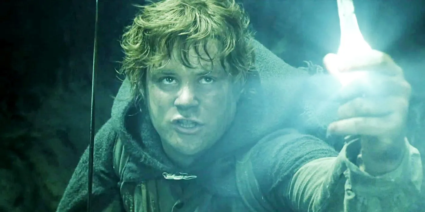 Sam holding Galadriel's Phial