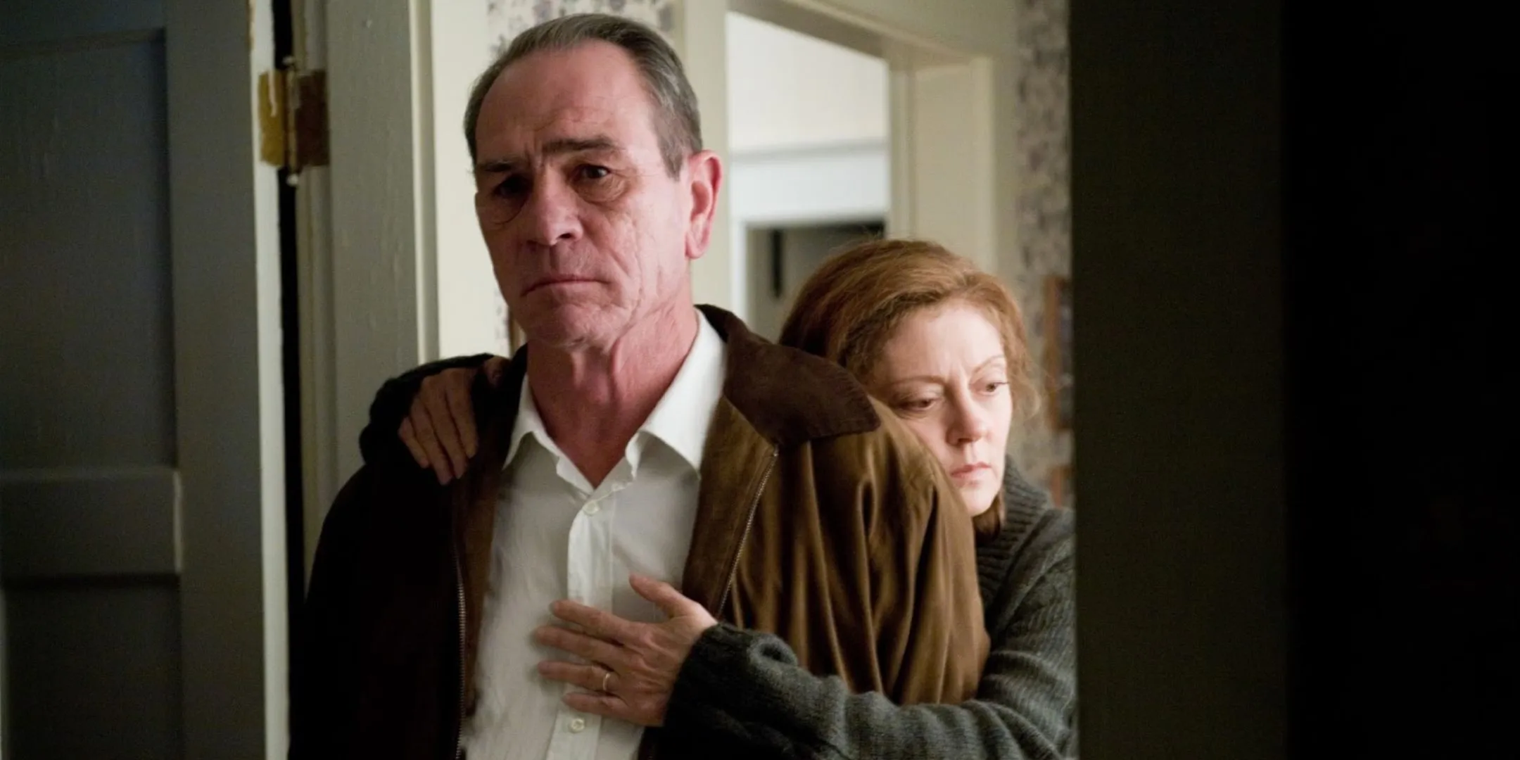 Tommy Lee Jones and Susan Sarandon in In The Valley Of Elah Tommy Lee Jones and Susan Sarandon in In The Valley Of Elah