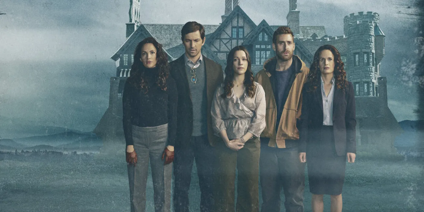 The Haunting of Hill House family with the house in the background The Haunting of Hill House family with the house in the background