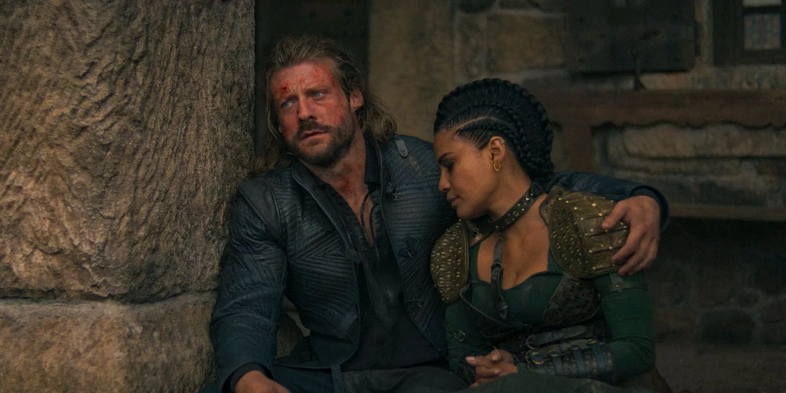 Alanna Mosvani (Priyanka Bose) leaning on Maksim's (Taylor Napier) shoulder in The Wheel of Time Season 3 Episode 7 Alanna Mosvani (Priyanka Bose) leaning on Maksim's (Taylor Napier) shoulder in The Wheel of Time Season 3 Episode 7