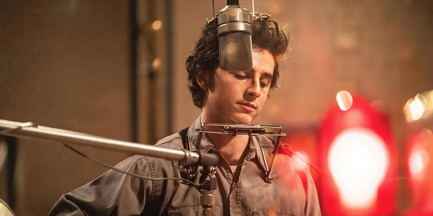 Timothée Chalamet as Bob Dylan Timothée Chalamet as Bob Dylan
