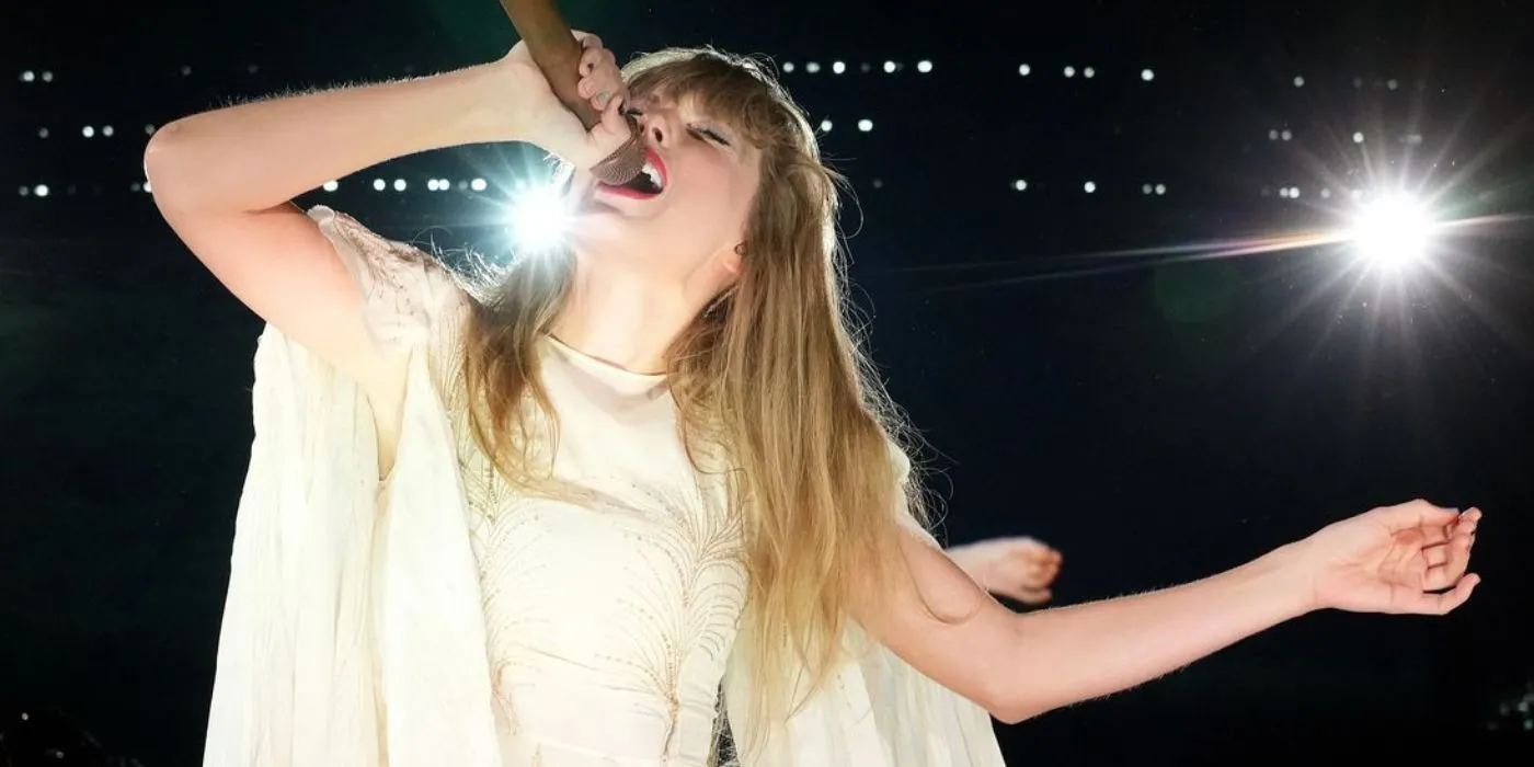 Taylor Swift performing Taylor Swift performing