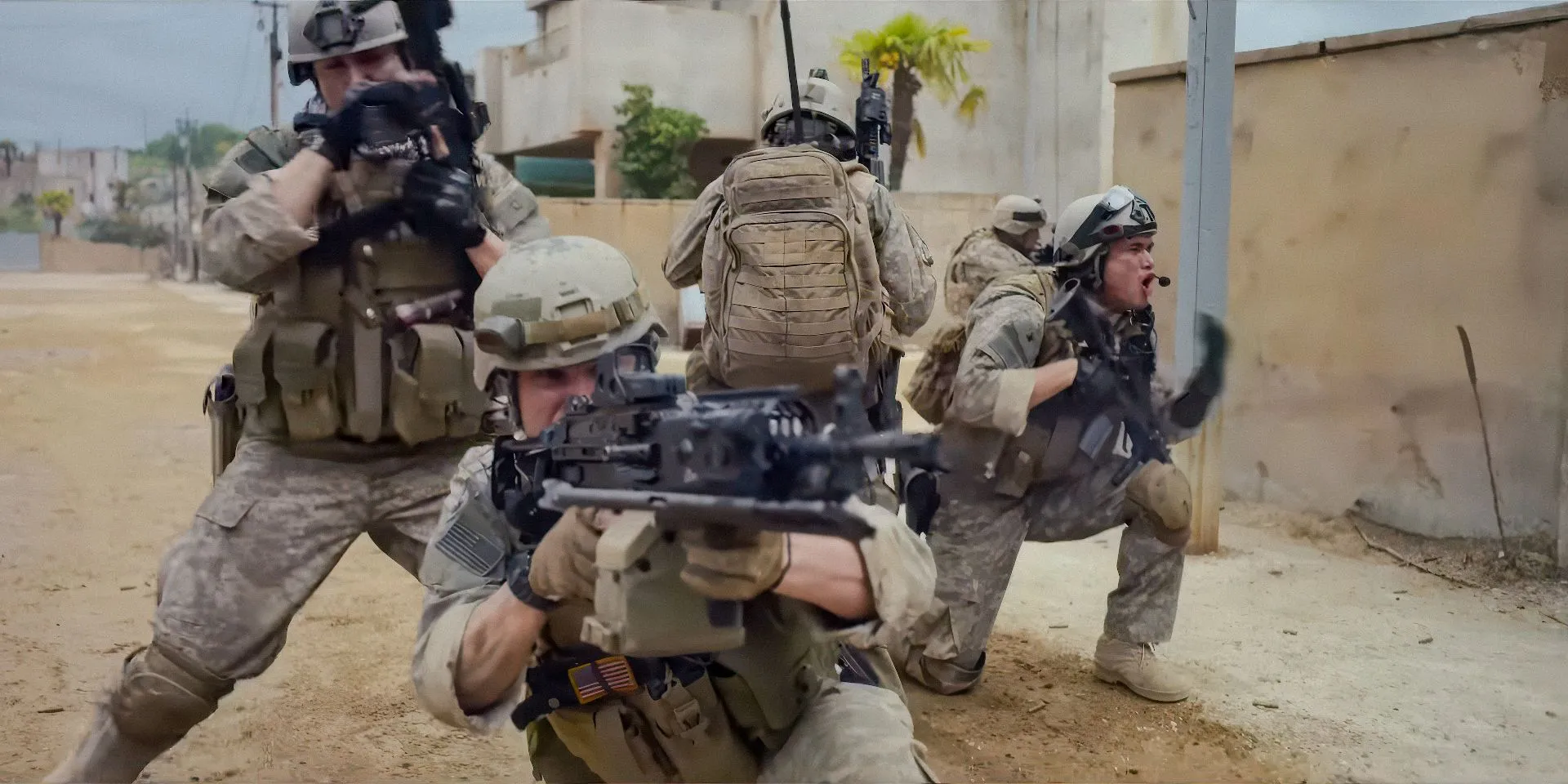 Soldiers spread out with guns raised in Warfare 2025 Soldiers spread out with guns raised in Warfare 2025