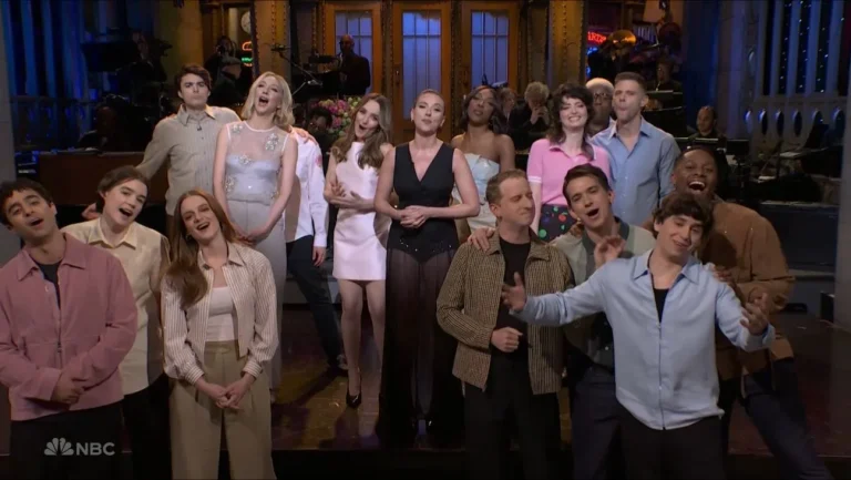 Scarlett Johansson Performs Emotional “Piano Man” Parody on SNL Season 50 Finale