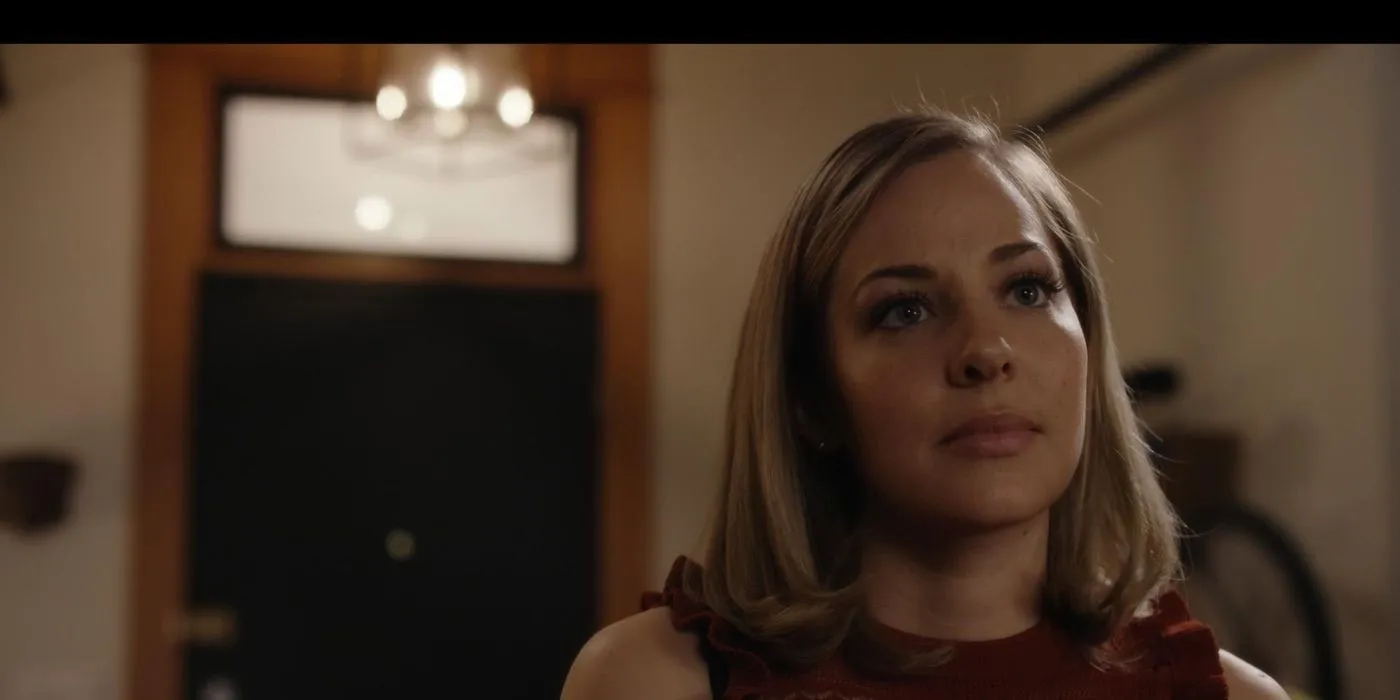 MacKenzie Porter as Marcy Warton in Travelers MacKenzie Porter as Marcy Warton in Travelers
