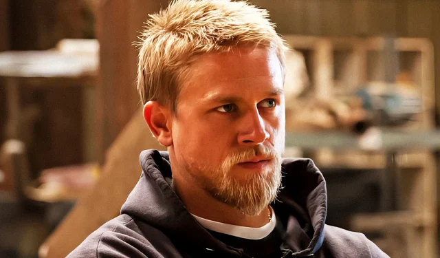 Sons Of Anarchy 이후 Charlie Hunnam의 간과된 시리즈를 만나보세요: Prime Video에서 그의 새로운 범죄 드라마를 보기 전에 이상적인 시청작