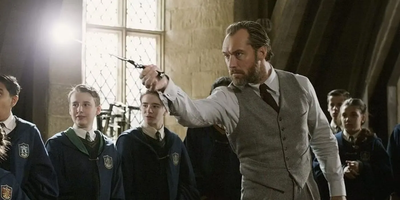 Dumbledore teaching in Fantastic Beasts Dumbledore teaching in Fantastic Beasts