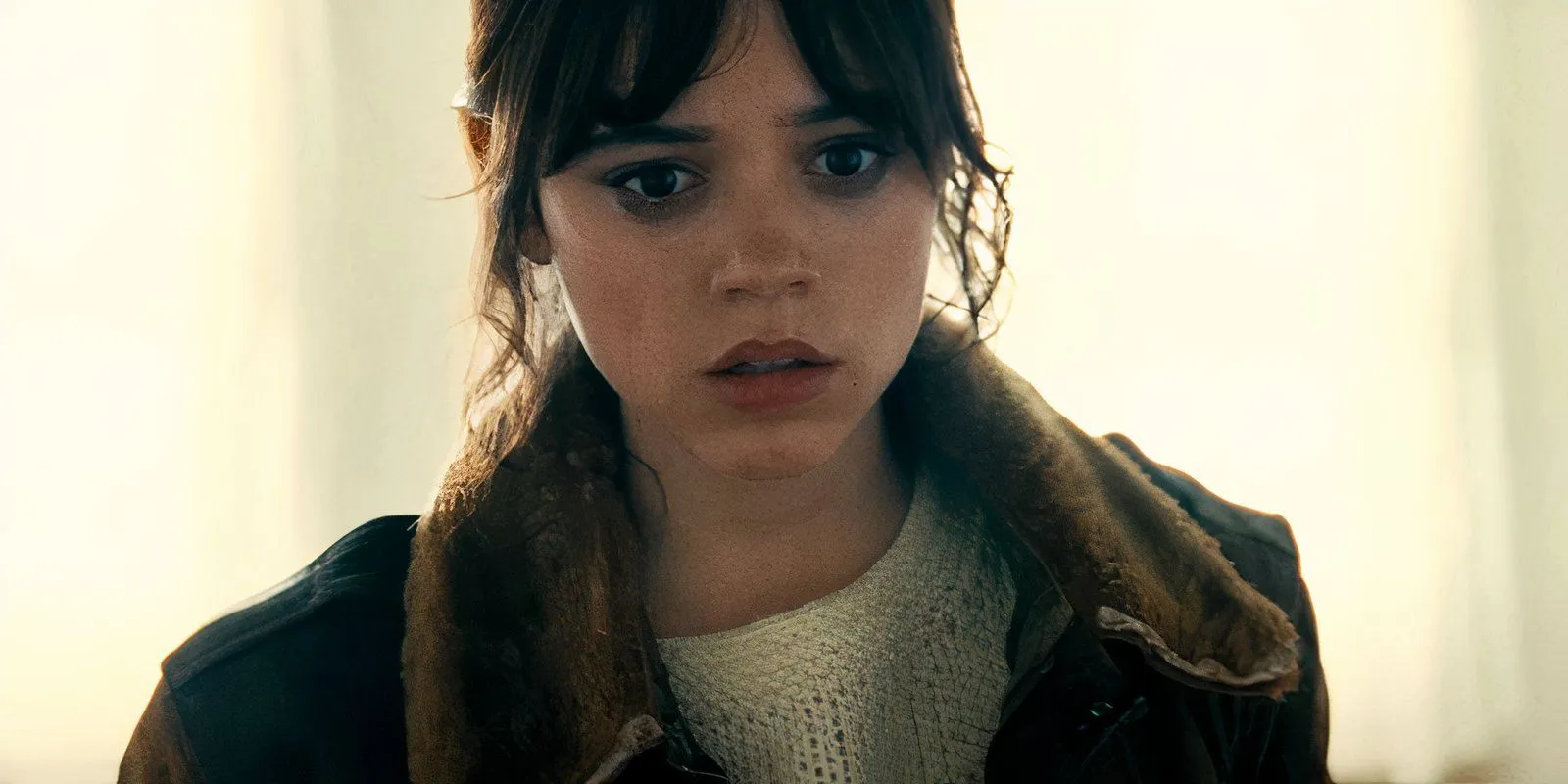 Jenna Ortega looks stunned in Hurry Up Tomorrow Jenna Ortega looks stunned in Hurry Up Tomorrow