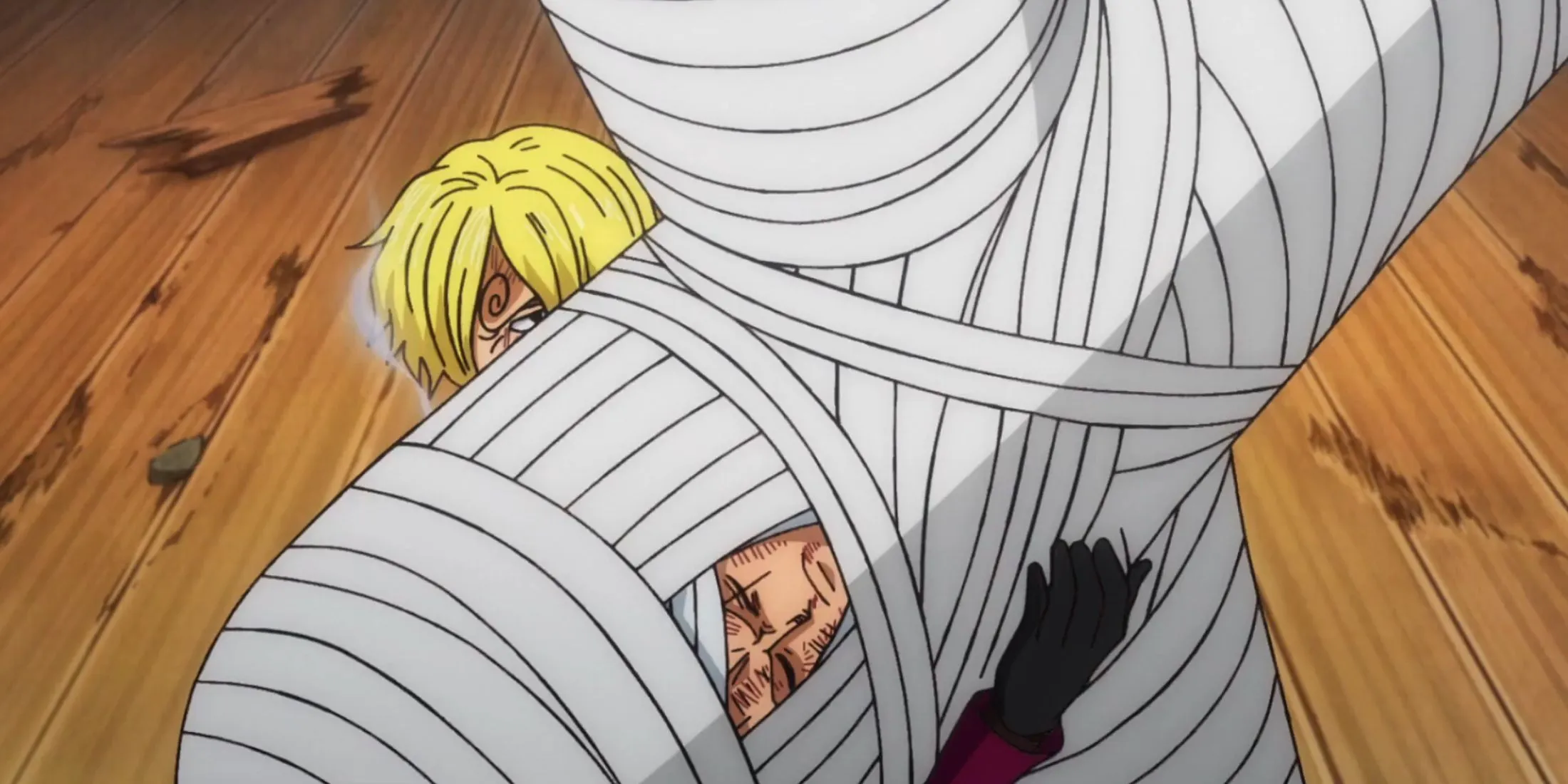 Sanji supporting a wounded Zoro