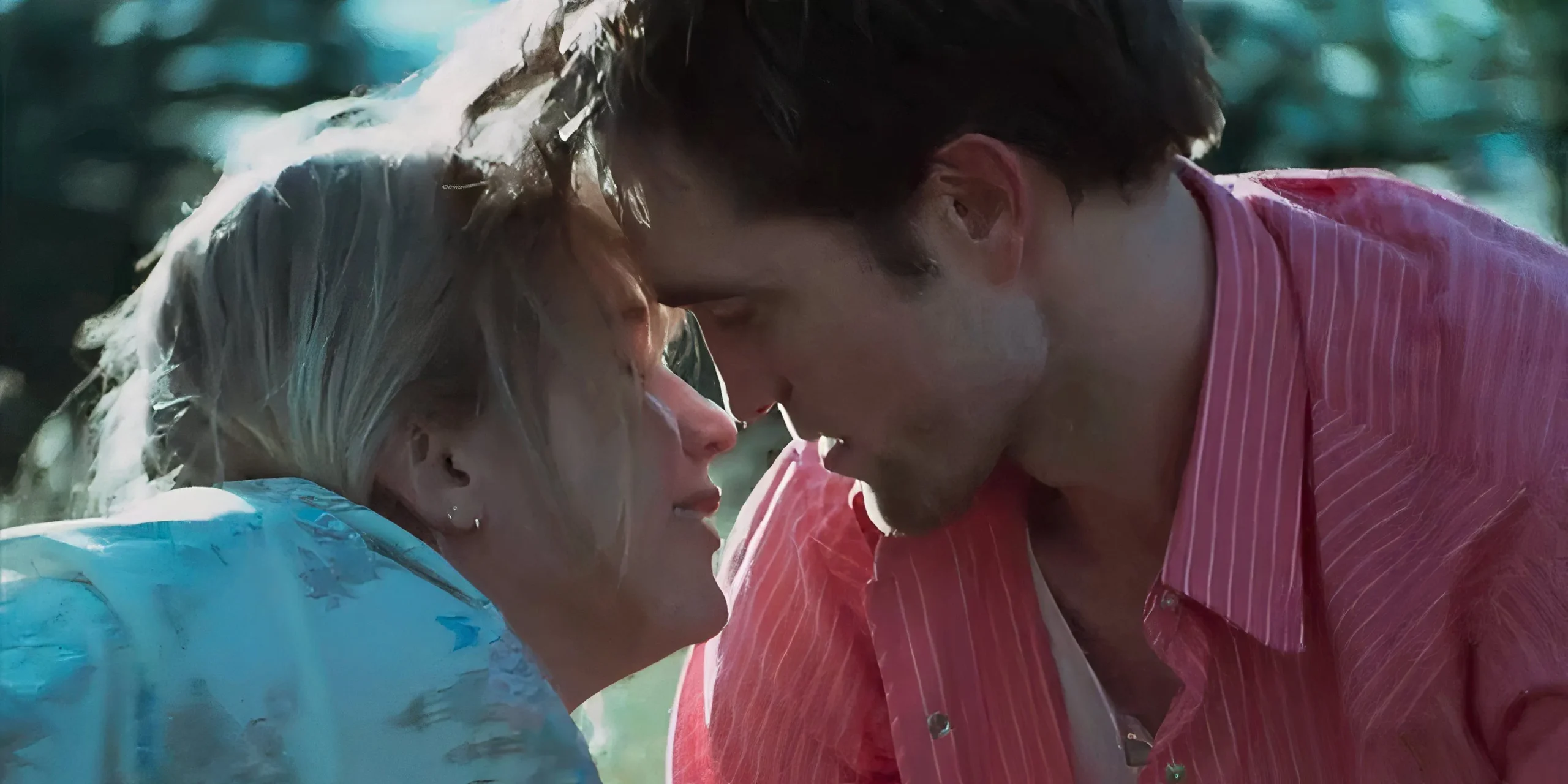 Jennifer Lawrence and Robert Pattinson about to kiss in Die My Love Jennifer Lawrence and Robert Pattinson about to kiss in Die My Love